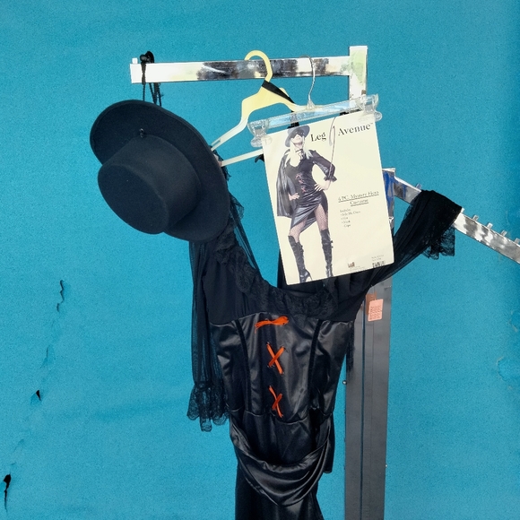 Everything must go - Picture 13 of 14